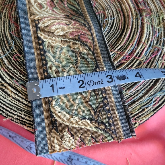 VINTAGE TAPESTRY TRIM BORDER DRAERT UPHOLSTERY TRIM 33 YR - Picture 8 of 15